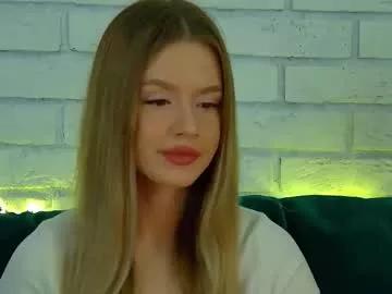 Girls: discover live performances with matured cam models, from teasing to fixations, in a variety of stunning live sex cams.