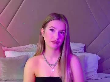 Girls: discover live performances with matured cam models, from teasing to fixations, in a variety of stunning live sex cams.