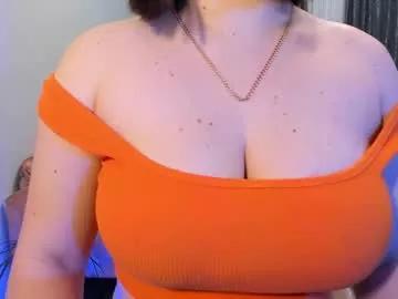 Girls: discover live performances with matured cam models, from teasing to fixations, in a variety of stunning live sex cams.