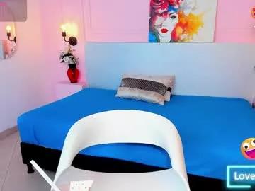 Girls: discover live performances with matured cam models, from teasing to fixations, in a variety of stunning live sex cams.