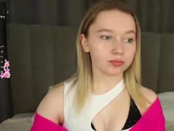 Girls: discover live performances with matured cam models, from teasing to fixations, in a variety of stunning live sex cams.