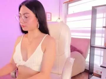 Girls: discover live performances with matured cam models, from teasing to fixations, in a variety of stunning live sex cams.