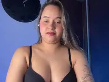 Girls: discover live performances with matured cam models, from teasing to fixations, in a variety of stunning live sex cams.