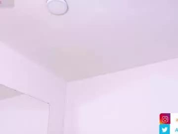 Girls: discover live performances with matured cam models, from teasing to fixations, in a variety of stunning live sex cams.