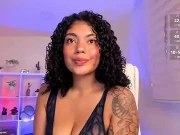 Girls: discover live performances with matured cam models, from teasing to fixations, in a variety of stunning live sex cams.