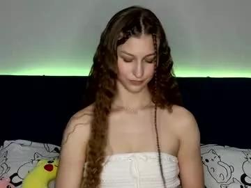 Girls: discover live performances with matured cam models, from teasing to fixations, in a variety of stunning live sex cams.