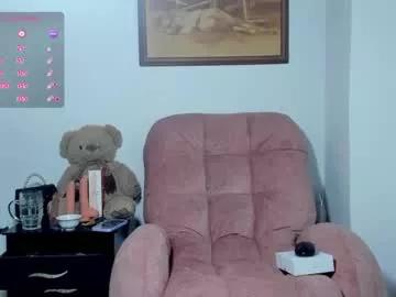 Girls: discover live performances with matured cam models, from teasing to fixations, in a variety of stunning live sex cams.