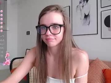 Girls: discover live performances with matured cam models, from teasing to fixations, in a variety of stunning live sex cams.