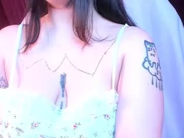 Girls: discover live performances with matured cam models, from teasing to fixations, in a variety of stunning live sex cams.