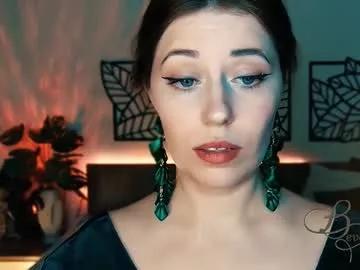 missbeverlymills from Chaturbate