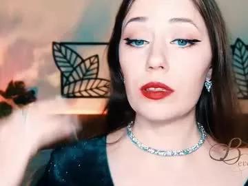 missbeverlymills from Chaturbate