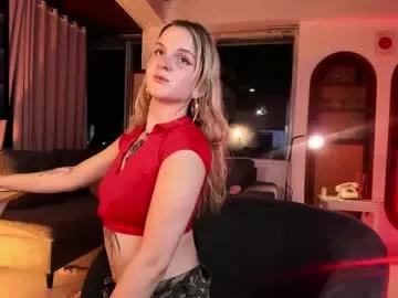 Girls: discover live performances with matured cam models, from teasing to fixations, in a variety of stunning live sex cams.