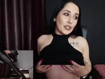 Girls: discover live performances with matured cam models, from teasing to fixations, in a variety of stunning live sex cams.