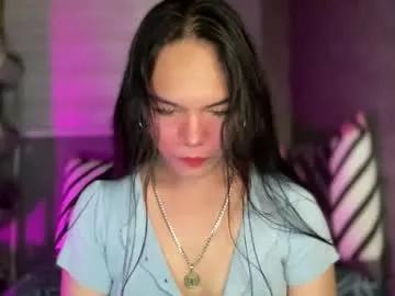 Girls: discover live performances with matured cam models, from teasing to fixations, in a variety of stunning live sex cams.