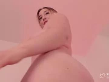 Girls: discover live performances with matured cam models, from teasing to fixations, in a variety of stunning live sex cams.