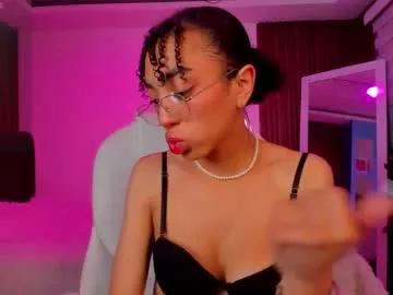 Girls: discover live performances with matured cam models, from teasing to fixations, in a variety of stunning live sex cams.