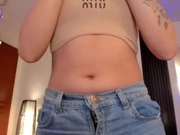 Girls: discover live performances with matured cam models, from teasing to fixations, in a variety of stunning live sex cams.