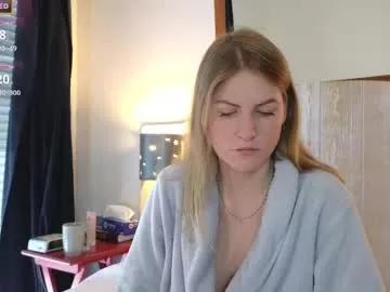 Girls: discover live performances with matured cam models, from teasing to fixations, in a variety of stunning live sex cams.