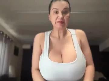 Girls: discover live performances with matured cam models, from teasing to fixations, in a variety of stunning live sex cams.