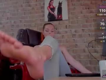 Girls: discover live performances with matured cam models, from teasing to fixations, in a variety of stunning live sex cams.