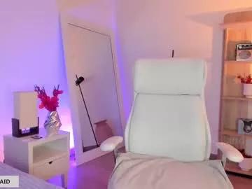 Girls: discover live performances with matured cam models, from teasing to fixations, in a variety of stunning live sex cams.