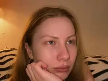 Girls: discover live performances with matured cam models, from teasing to fixations, in a variety of stunning live sex cams.