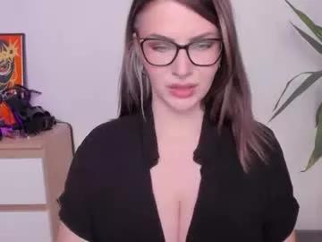Girls: discover live performances with matured cam models, from teasing to fixations, in a variety of stunning live sex cams.