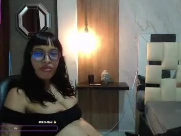 Girls: discover live performances with matured cam models, from teasing to fixations, in a variety of stunning live sex cams.