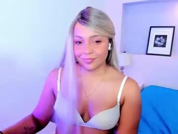 mollylogan11 from Chaturbate