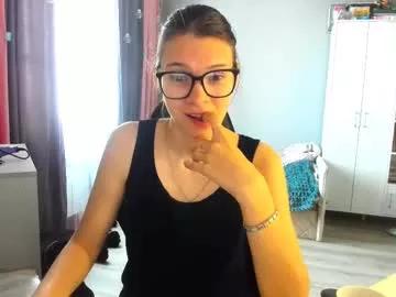 mollylollipop20 from Chaturbate