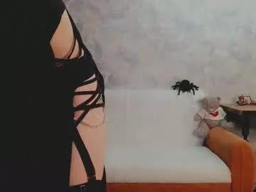 Girls: discover live performances with matured cam models, from teasing to fixations, in a variety of stunning live sex cams.