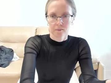 Girls: discover live performances with matured cam models, from teasing to fixations, in a variety of stunning live sex cams.