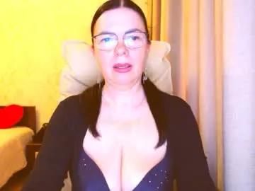 Girls: discover live performances with matured cam models, from teasing to fixations, in a variety of stunning live sex cams.
