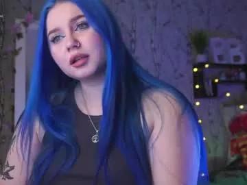 moon_valkyriie from Chaturbate