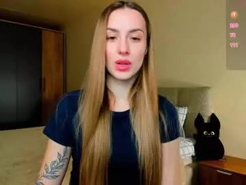 Girls: discover live performances with matured cam models, from teasing to fixations, in a variety of stunning live sex cams.