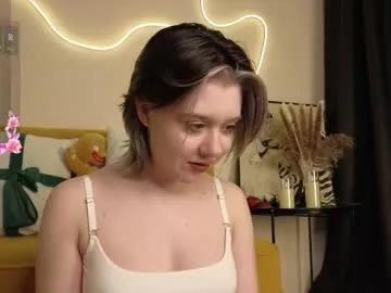Girls: discover live performances with matured cam models, from teasing to fixations, in a variety of stunning live sex cams.