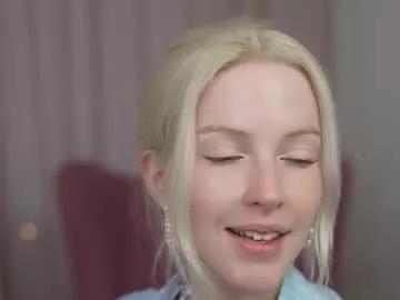 Girls: discover live performances with matured cam models, from teasing to fixations, in a variety of stunning live sex cams.