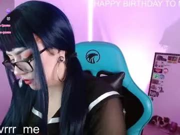 Girls: discover live performances with matured cam models, from teasing to fixations, in a variety of stunning live sex cams.