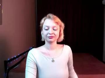 Girls: discover live performances with matured cam models, from teasing to fixations, in a variety of stunning live sex cams.