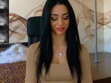 Girls: discover live performances with matured cam models, from teasing to fixations, in a variety of stunning live sex cams.