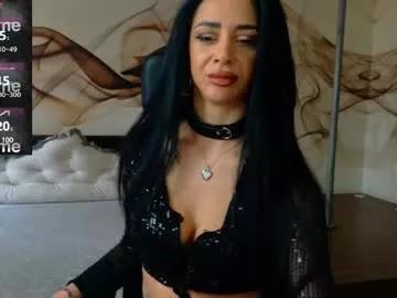 Girls: discover live performances with matured cam models, from teasing to fixations, in a variety of stunning live sex cams.