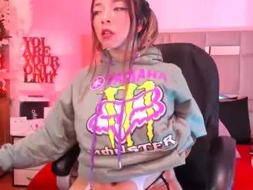 Girls: discover live performances with matured cam models, from teasing to fixations, in a variety of stunning live sex cams.