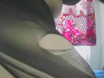 Girls: discover live performances with matured cam models, from teasing to fixations, in a variety of stunning live sex cams.