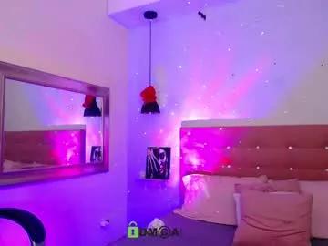 Girls: discover live performances with matured cam models, from teasing to fixations, in a variety of stunning live sex cams.