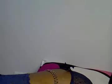 Girls: discover live performances with matured cam models, from teasing to fixations, in a variety of stunning live sex cams.