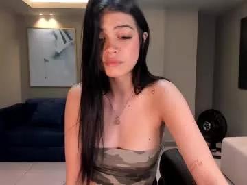 Girls: discover live performances with matured cam models, from teasing to fixations, in a variety of stunning live sex cams.