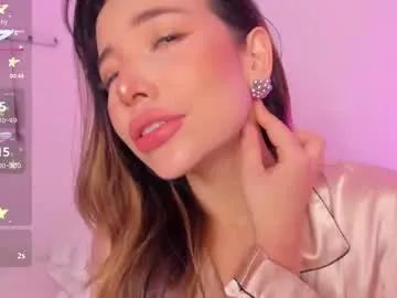 Girls: discover live performances with matured cam models, from teasing to fixations, in a variety of stunning live sex cams.