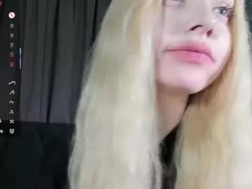 Girls: discover live performances with matured cam models, from teasing to fixations, in a variety of stunning live sex cams.