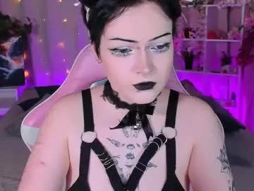 Girls: discover live performances with matured cam models, from teasing to fixations, in a variety of stunning live sex cams.