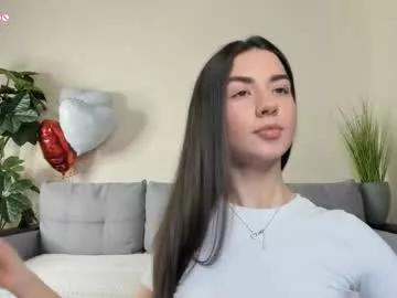 Girls: discover live performances with matured cam models, from teasing to fixations, in a variety of stunning live sex cams.